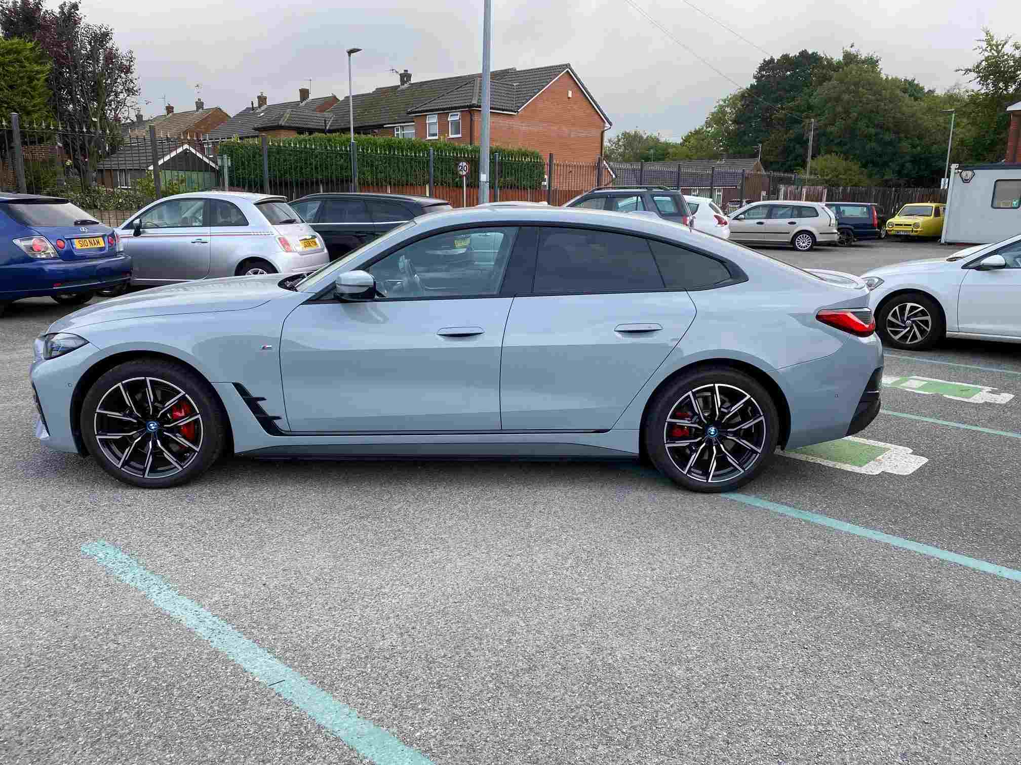 Reviewing the BMW I4 40 ecar lease